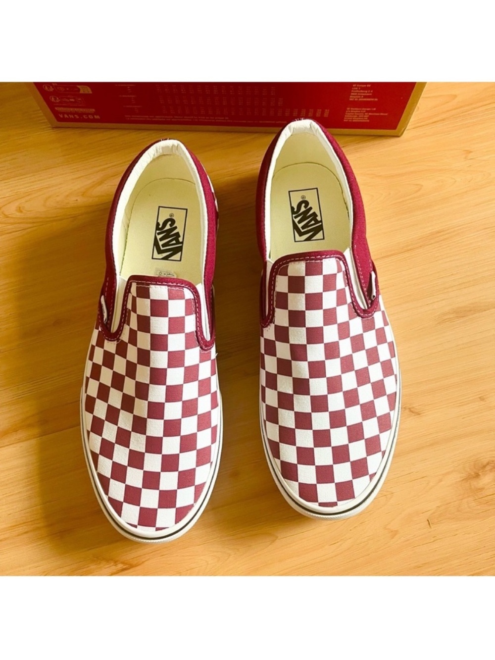 Vans Classic Slip-On
Checkerboard Shoe Women
12.0 US Mens 10.5 US
